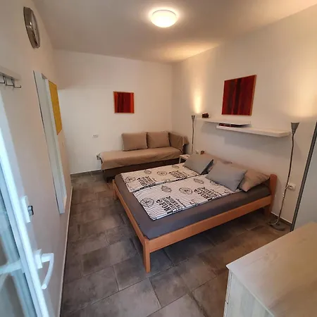 Relax House Rosemary Apartment Draga Bascanska Exterior photo